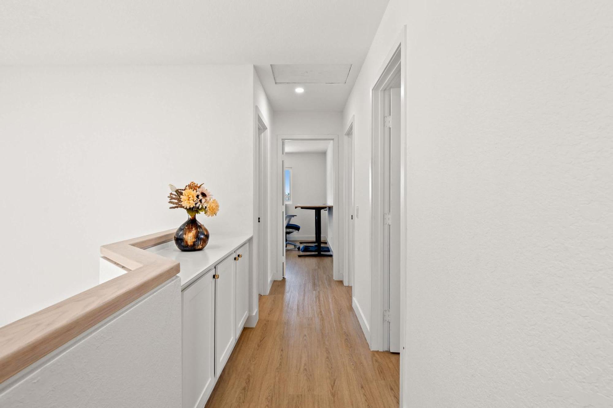 Luxe Spacious Near Parks Fully Equipped Riverside