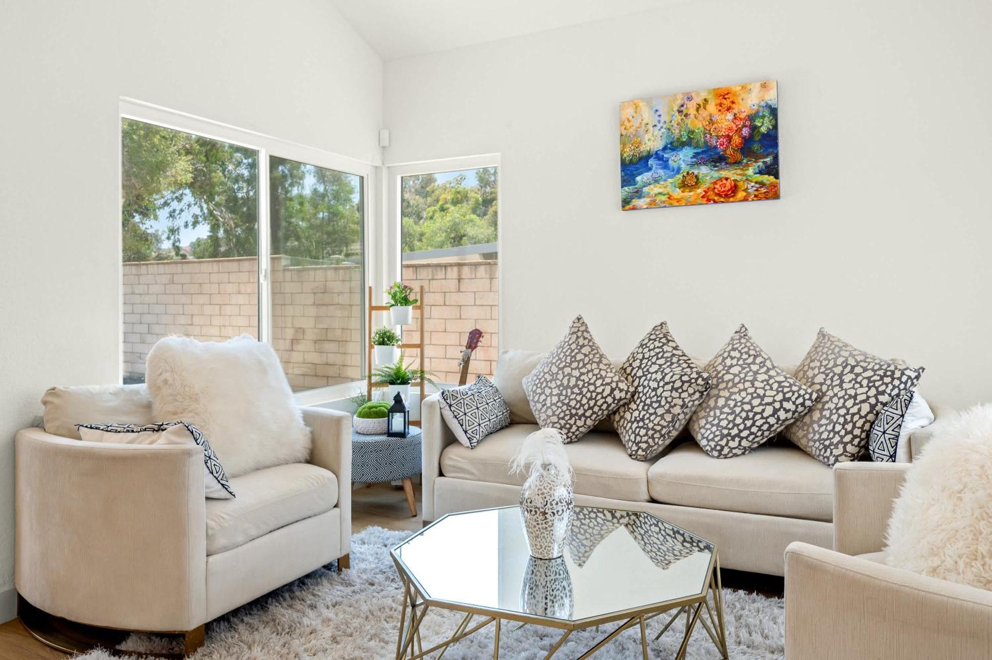 Holiday home Luxe Spacious Near Parks Fully Equipped